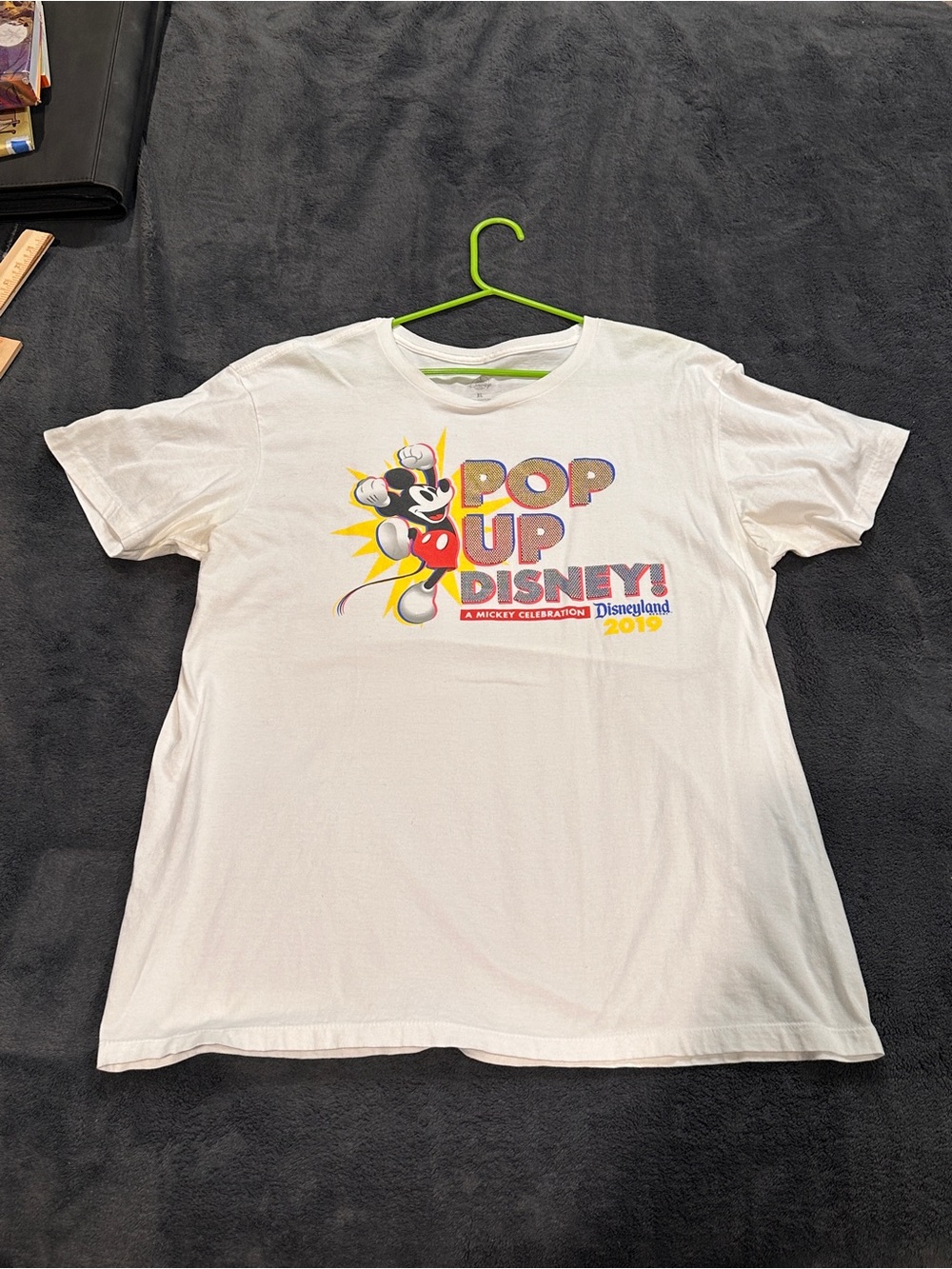 Disney Pop Up Disney Celebration 2019 Men’s T-Shirt Size XL Pre-Owned